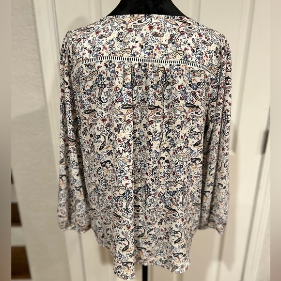 Collective Concepts Boho Paisley Print Keyhole Blouse Crochet Trim - Size Medium - Picture 5 of 5